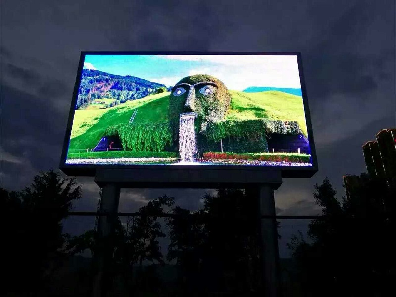 户外LED显示屏在雷雨高发区注意事项